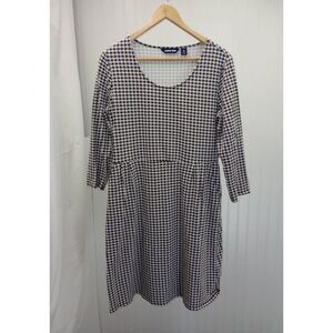 Lands End, houndstooth Jersey dress. Size medium